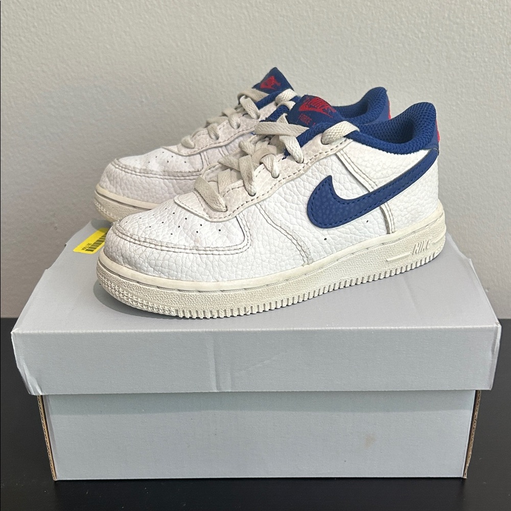 Nike Kids Air Force 1 White and Navy Sneakers